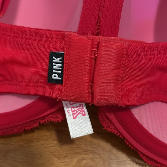 Red lace VS Date Push-Up bra (36DD) - Picture 3 of 5